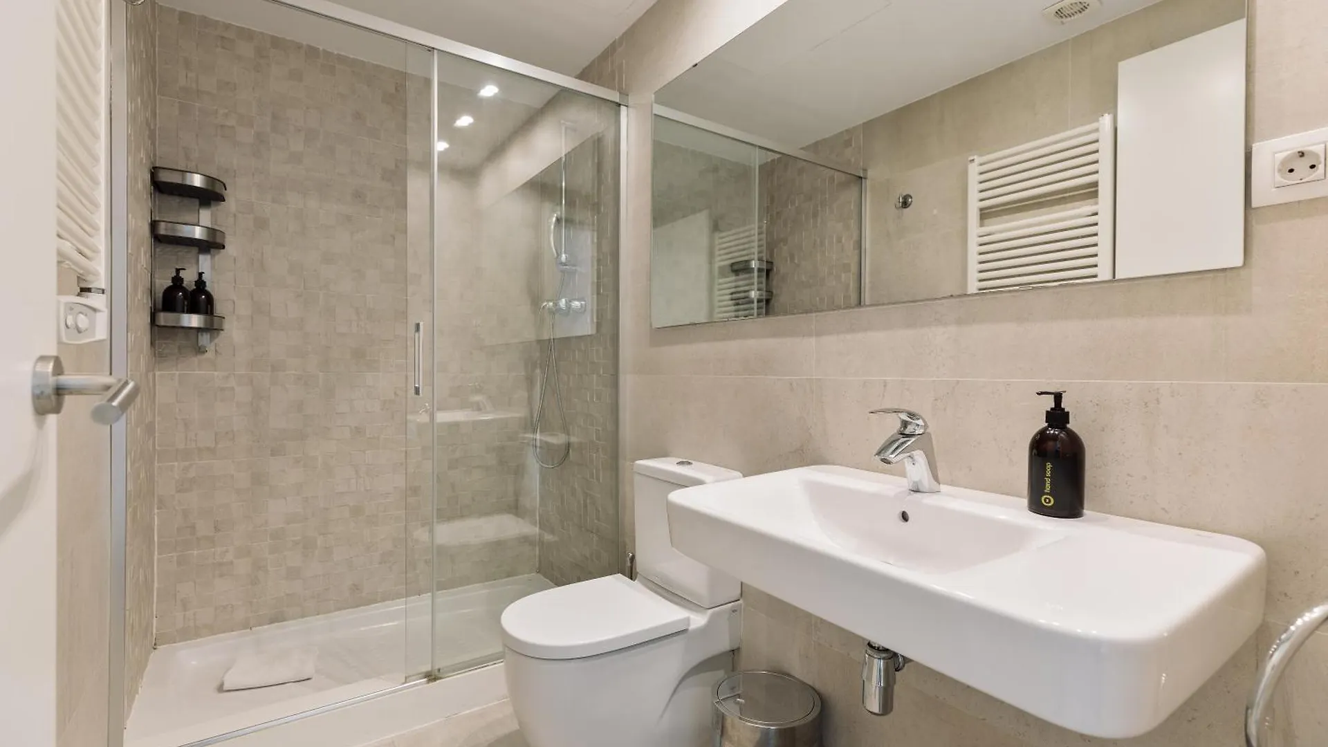 Ola Living Arc De Triomf Daire Barselona İspanya